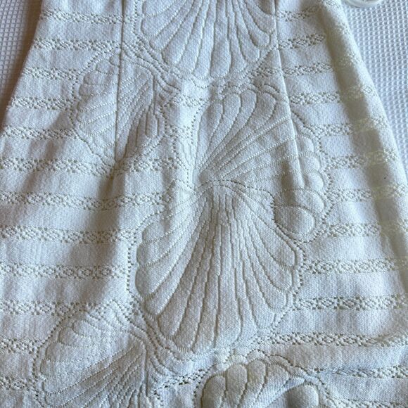 Lilly Pulitzer Jenna Halter Dress – White Lace Shell Print, Size 4 - Picture 9 of 9